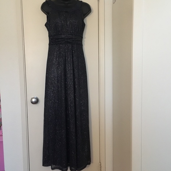 Full Length Shimmery Dress M - Picture 3 of 6